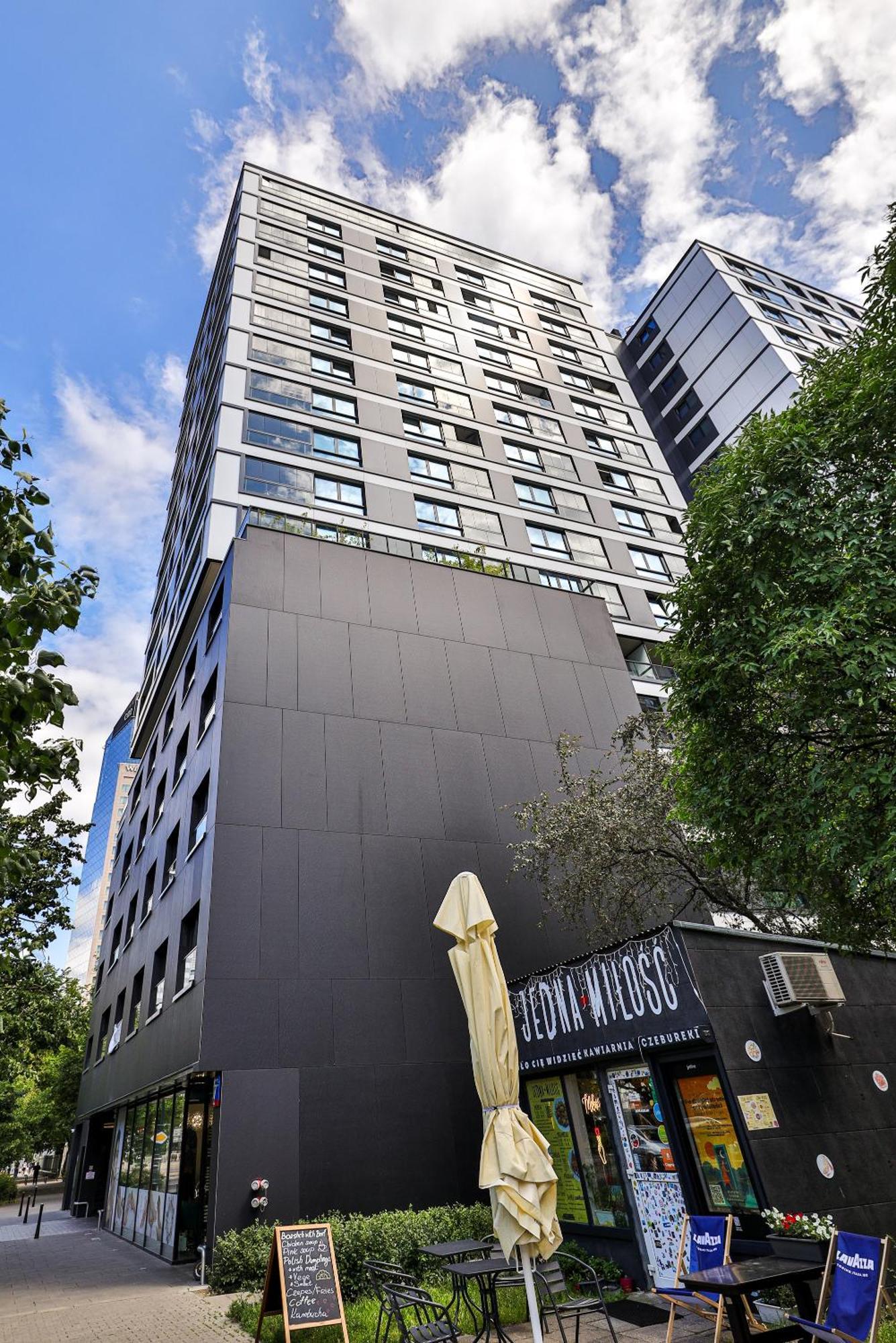 Apartment Prestige Skyview Warsaw